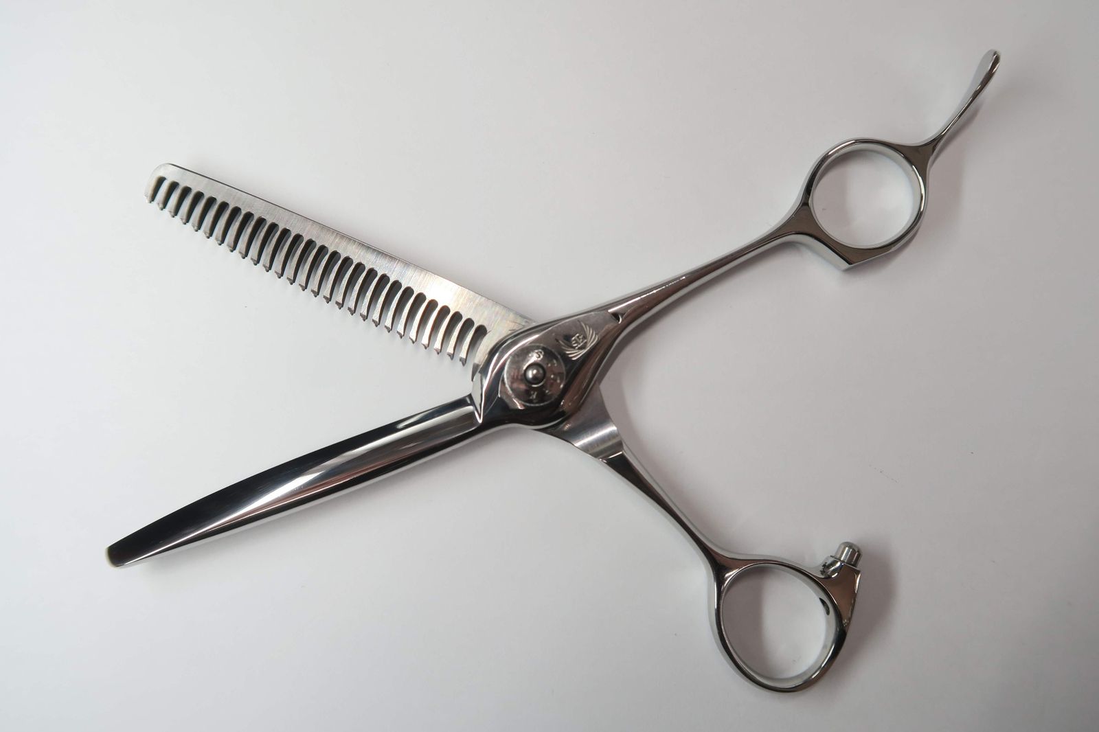 ナルトシザー 三梳きスラストゆうB27 25〜30% 6インチ Bランク【ナルト