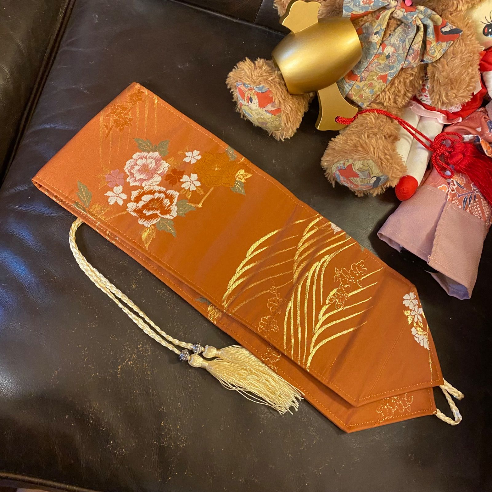 着物リメイクワンピース ドレス 洗える化繊 + 名古屋帯サッシュベルト 和洋折衷 レトロ 古着 ハンドメイド こっくりからし色の地に、葡萄紫・鶯みどり・柿色。 KW‑1105 着物リメイクワンピース ドレス 洗える化繊 + 名古屋帯サッシュベルト
