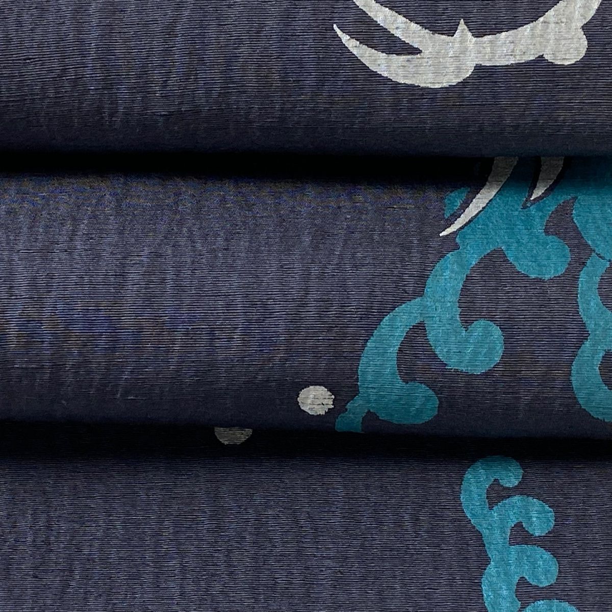 バイセル 着物 名品 袋帯 黒灰 草花 鳥 波 波頭 金糸 銀糸 箔 六通 正絹 ☆☆☆☆ 袋帯 秀品 短冊 波頭 金銀糸 刺繍 金色 お太鼓柄 正絹 中古 袋帯 秀品