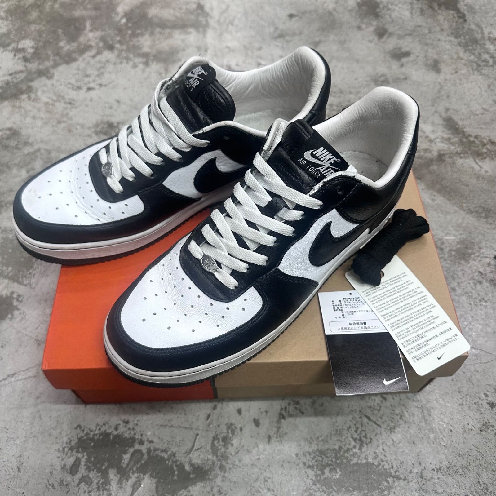 Terror Squad × NIKE Air Force 1 Low QS 