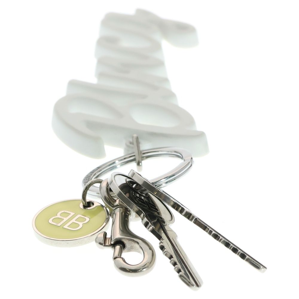 100％品質保証 BALENCIAGA バレンシアガ ロゴバッグチャーム キーチェーン 828995 2ABSW ホワイト 30日間返品交換可能！