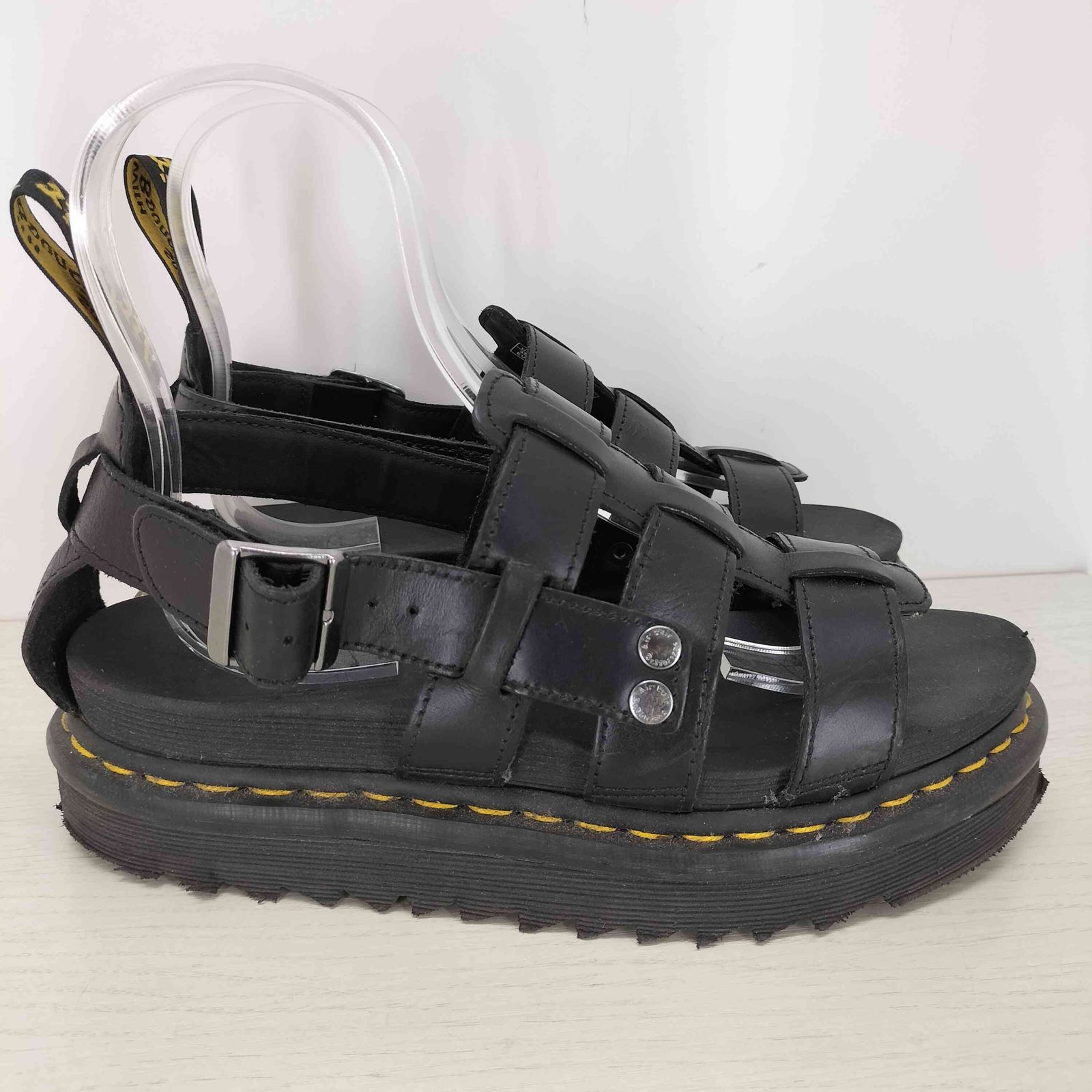 ほぼ未使用　ドクターマーチン　TERRY　シャークソールレザーグルカサンダル　黒 ドクターマーチン Dr.Martens TERRY グルカサンダル メンズ UK6
