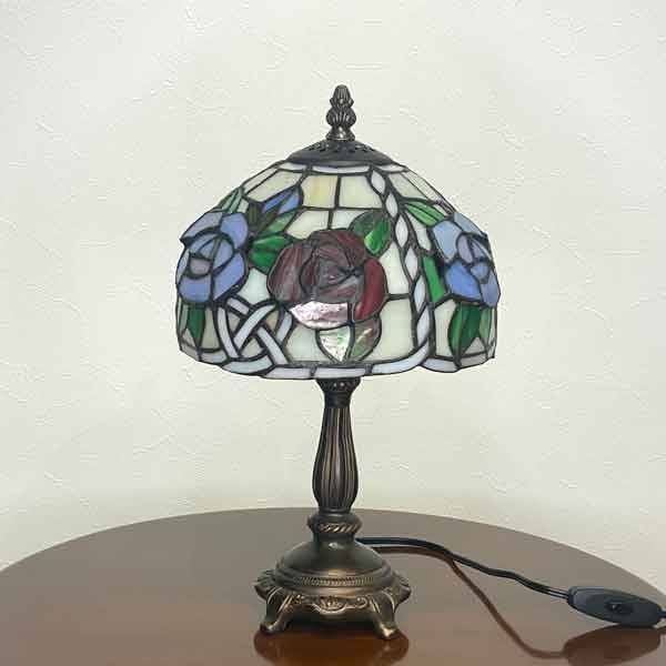 ランプ ステンドガラス スタンド照明 ステンドグラス ステンドランプ おしゃれ バラ ローズ 薔薇 立体的 スタンドライト テーブルランプ アンティーク 新築祝い 開店祝い 母の日 お誕生日 贈り物 お祝い プレゼント NEXPOTALLINN_EU