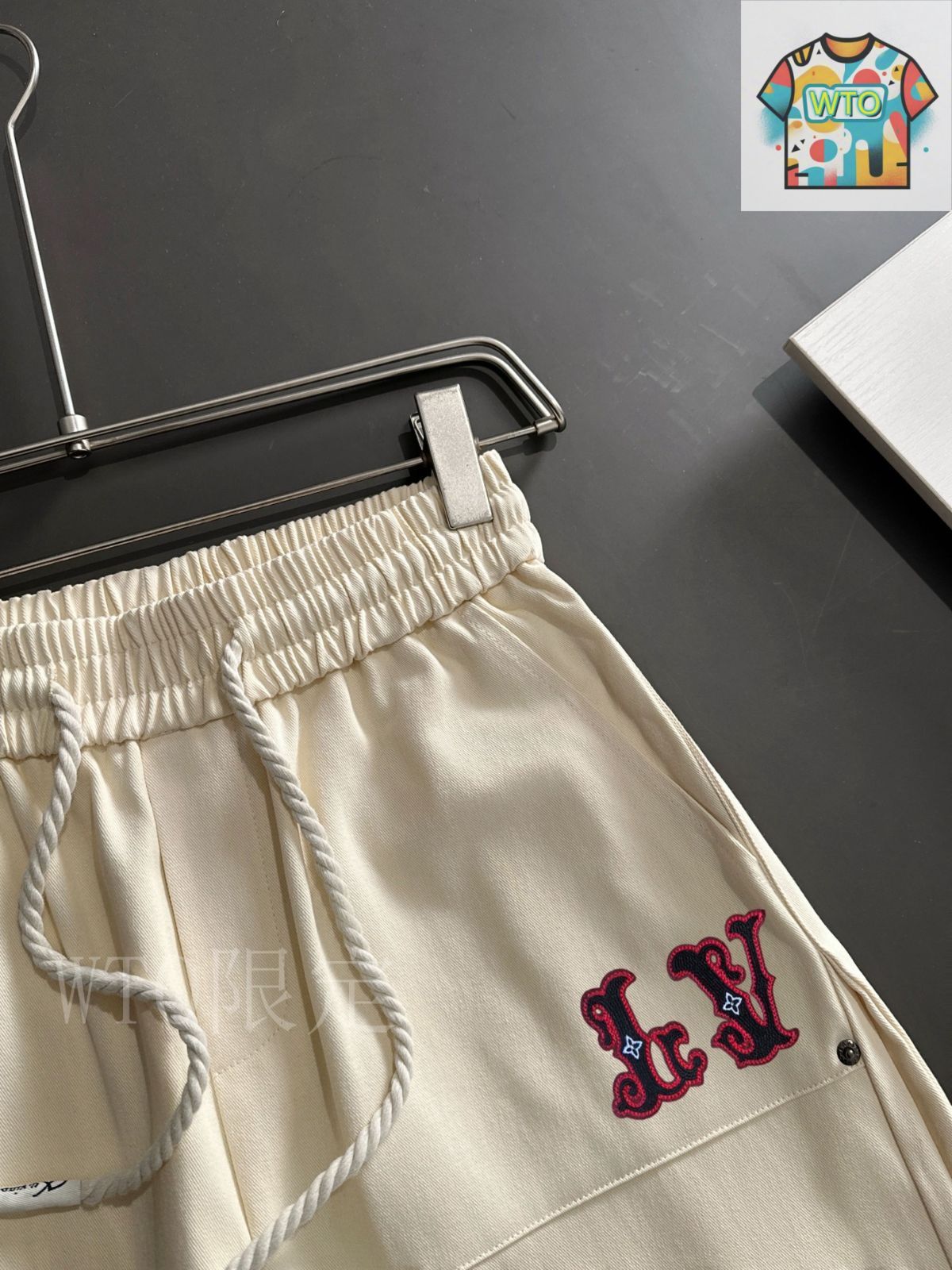 今日 LV 2025 SS Elastic Pants ルイ ヴィトン 春夏ゴム紐パンツ-1