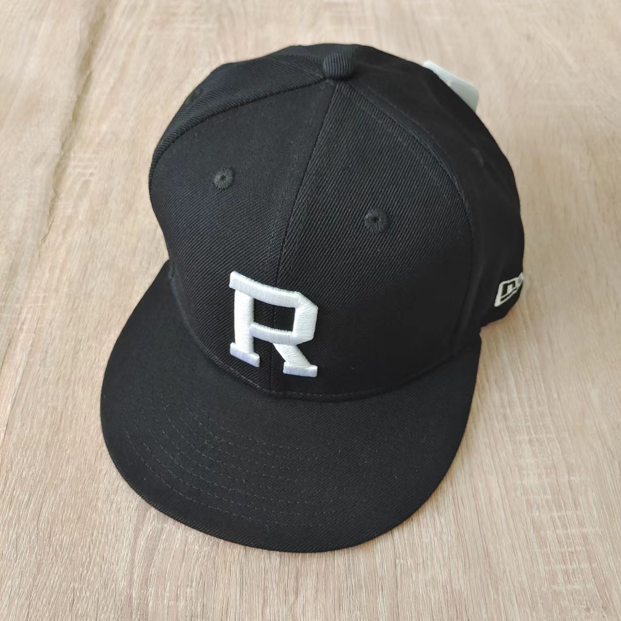 新品未使用ロンハーマン ニューエラコラボキャップ　黒 完売品 RHC RHC ロンハーマン ニューエラ コラボ キャップ 即完売品 - メルカリ