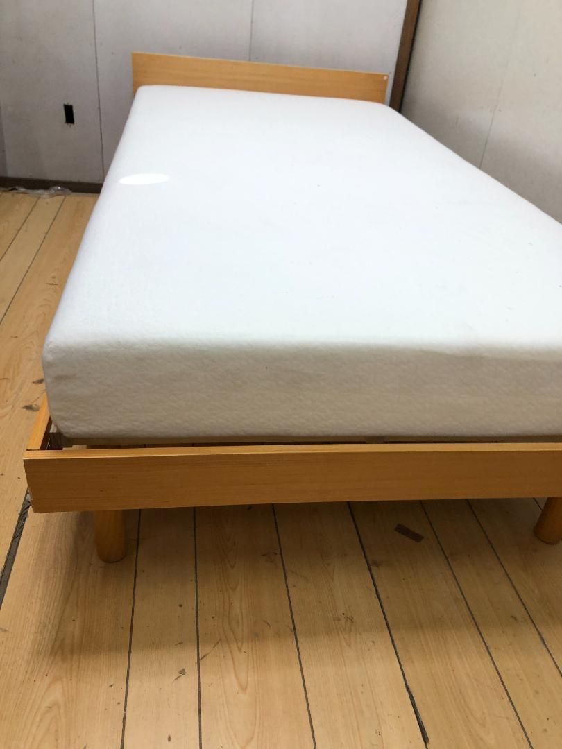 シングルベッド