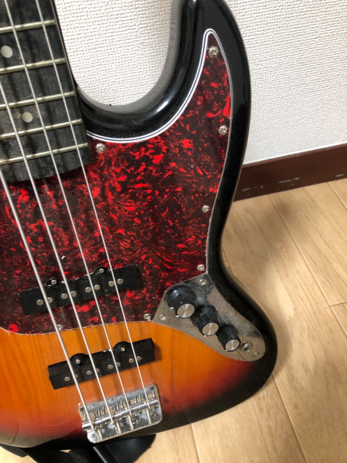 フォトジェニック エレキベース セルダー