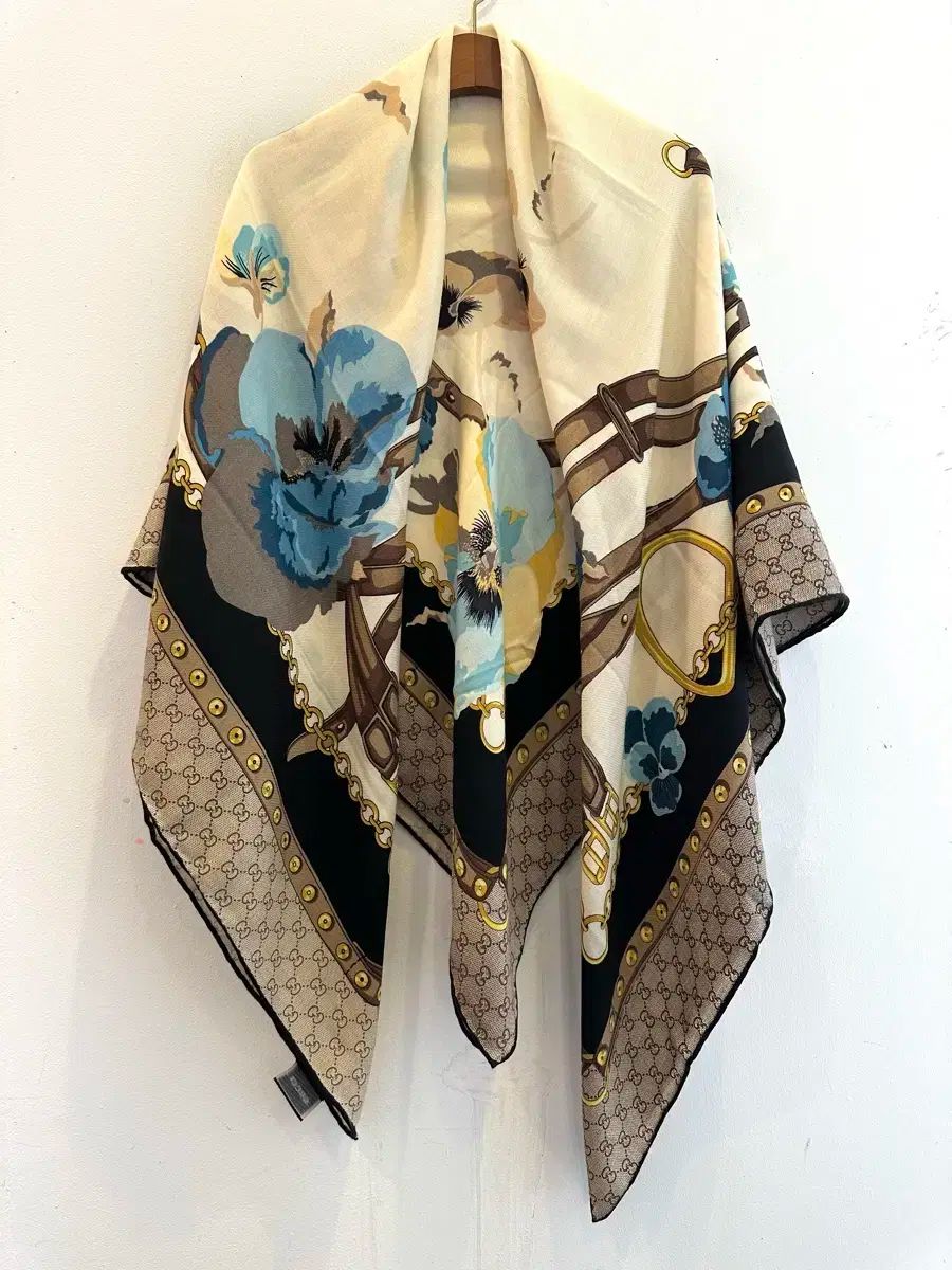 GUCCI グッチ フラワー プリント ショールスカーフ