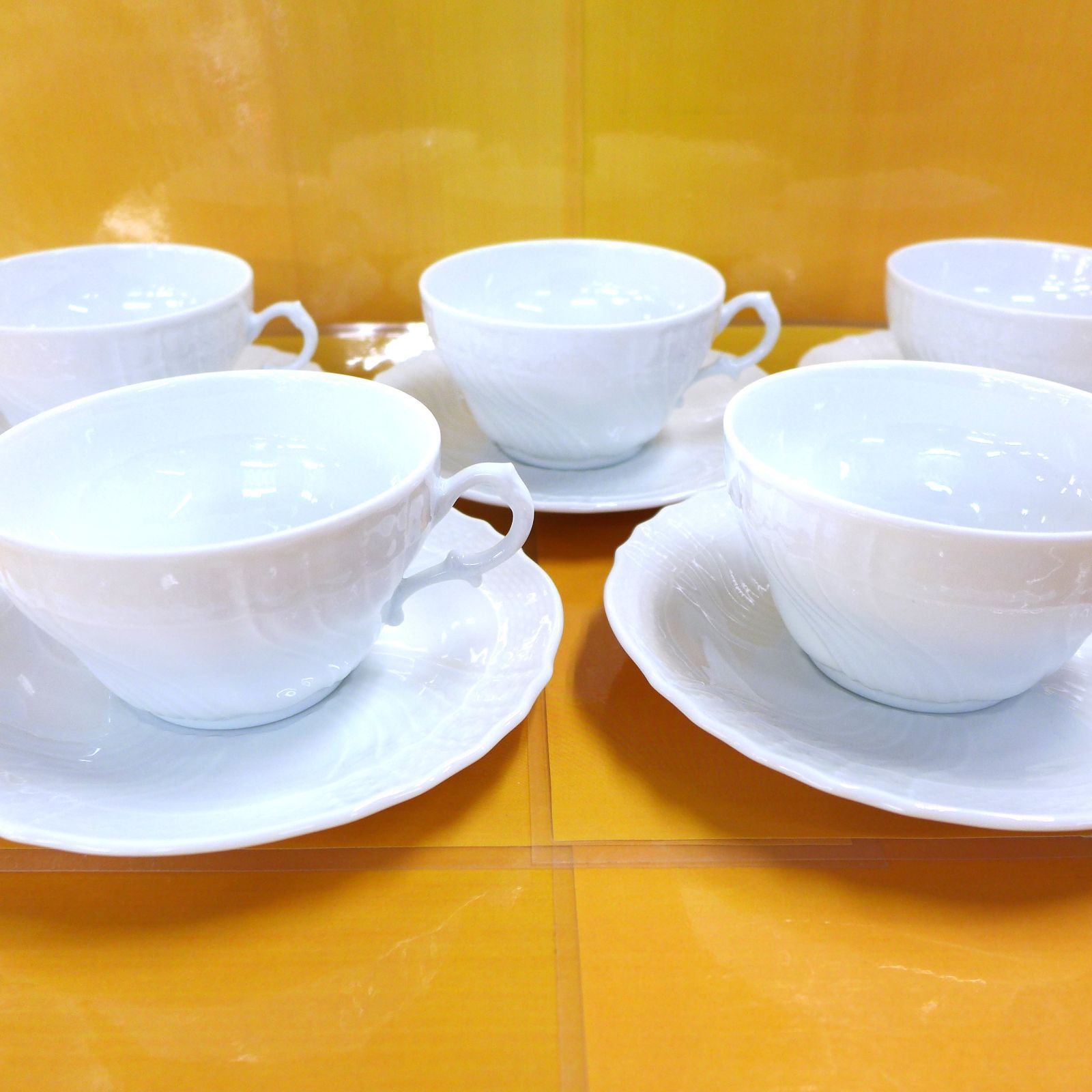 新品リチャードジノリ ベッキオホワイト カップ&ソーサー2客