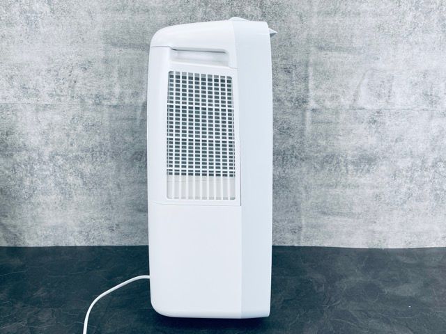 展示品 シャープ 冷風 衣類乾燥除湿機 【中古】SHARP CM-R100-W