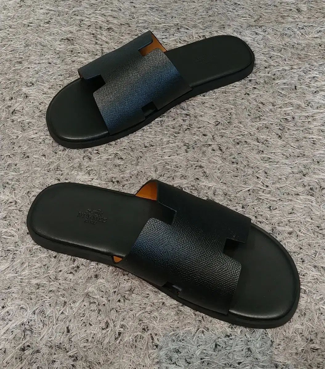 HERMES ブラックレザーサンダル イズミール 42 1/2 27.5 HERMES