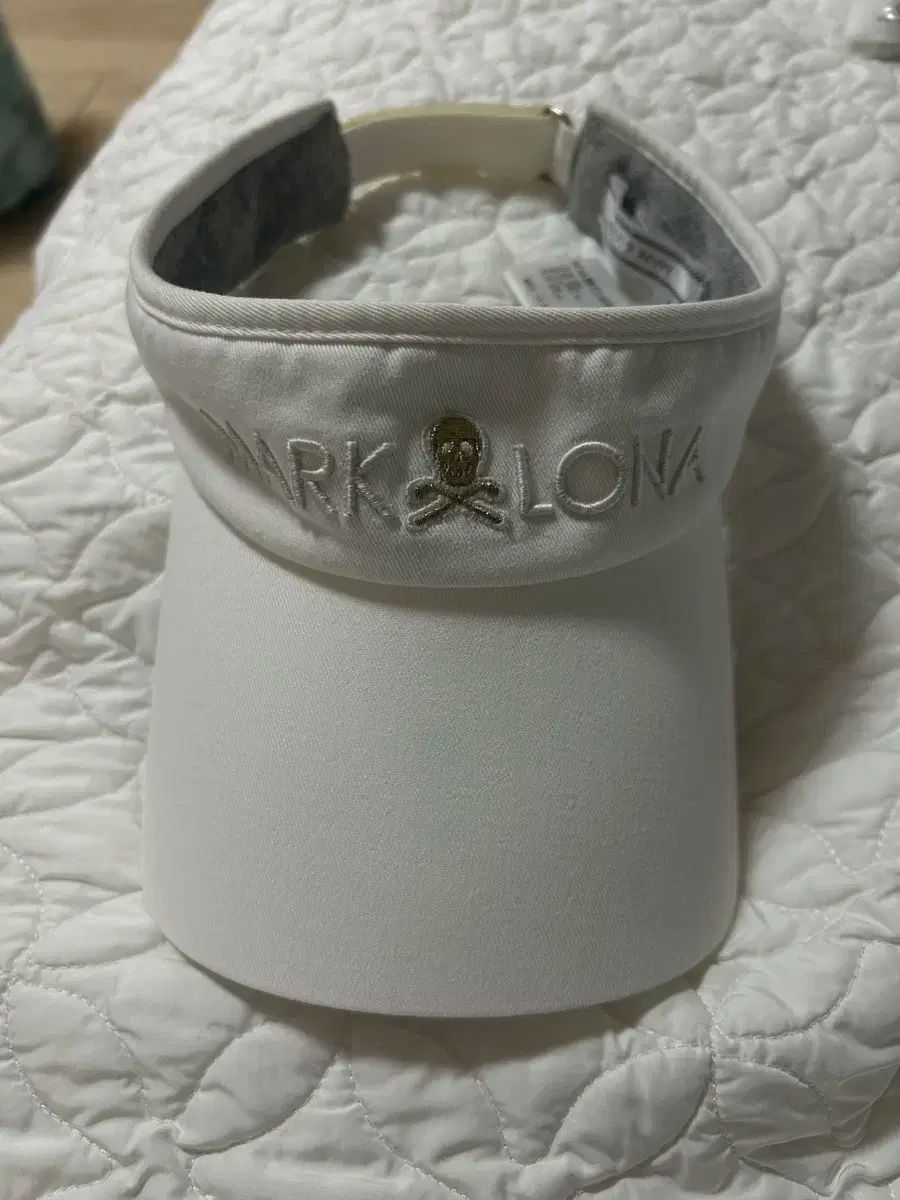 MARK - LONA マークアンドロナ 白 サンバイザー サンキャップ S