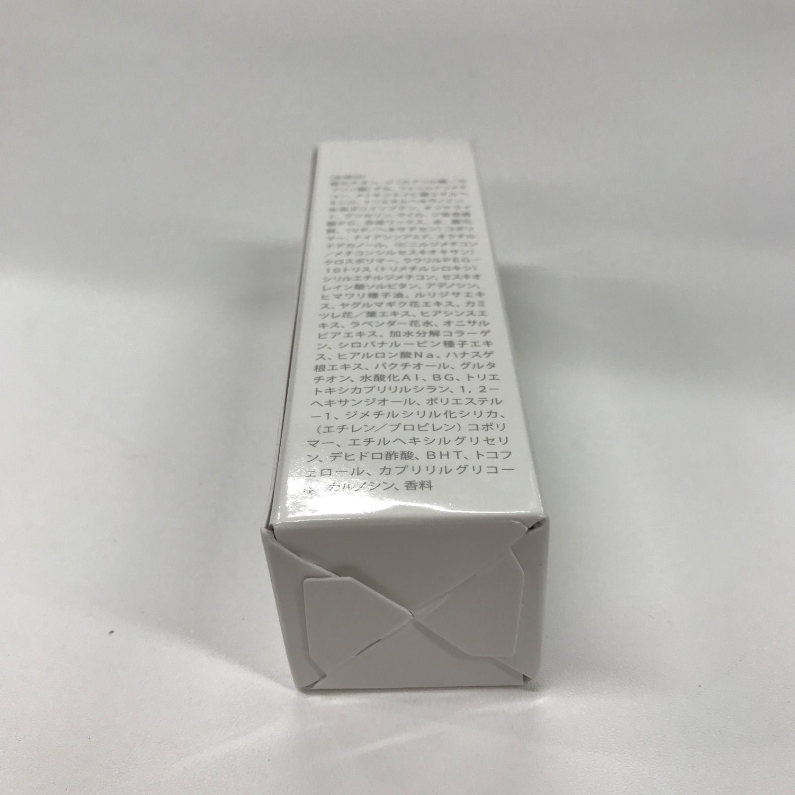 【新品未使用】カミカ シルキースティックファンデーション ホワイト 11g シルキースティックファンデーション | KAMIKA（カミカ