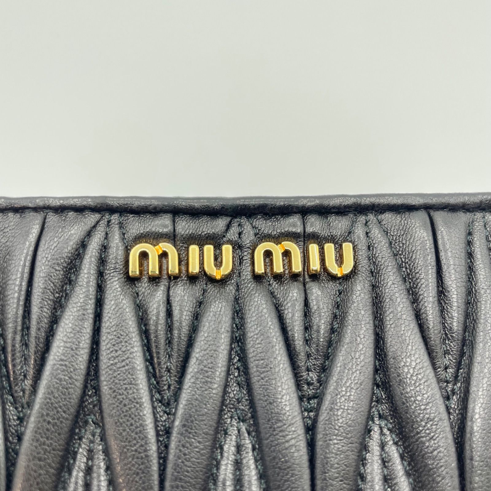 美品✨MIUMIU ミュウミュウ 長財布 マテラッセ L字ファスナー