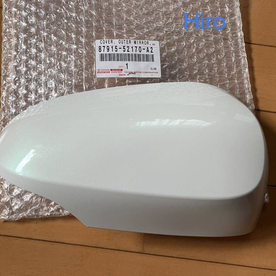 ☆ 新品 アクア NHP10 純正 右 ドア ミラーカバー ライムホワイト 082