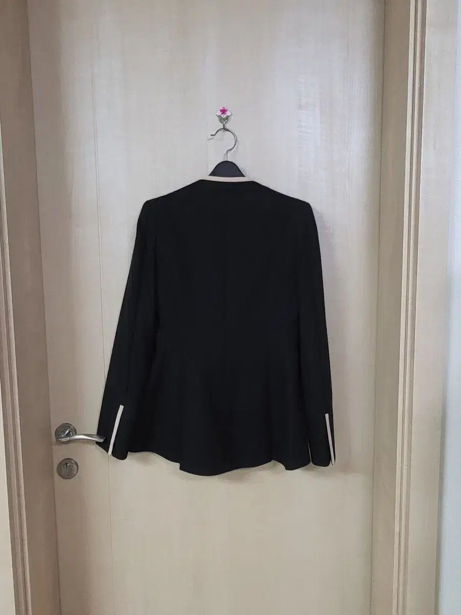 ブラック ジャケット