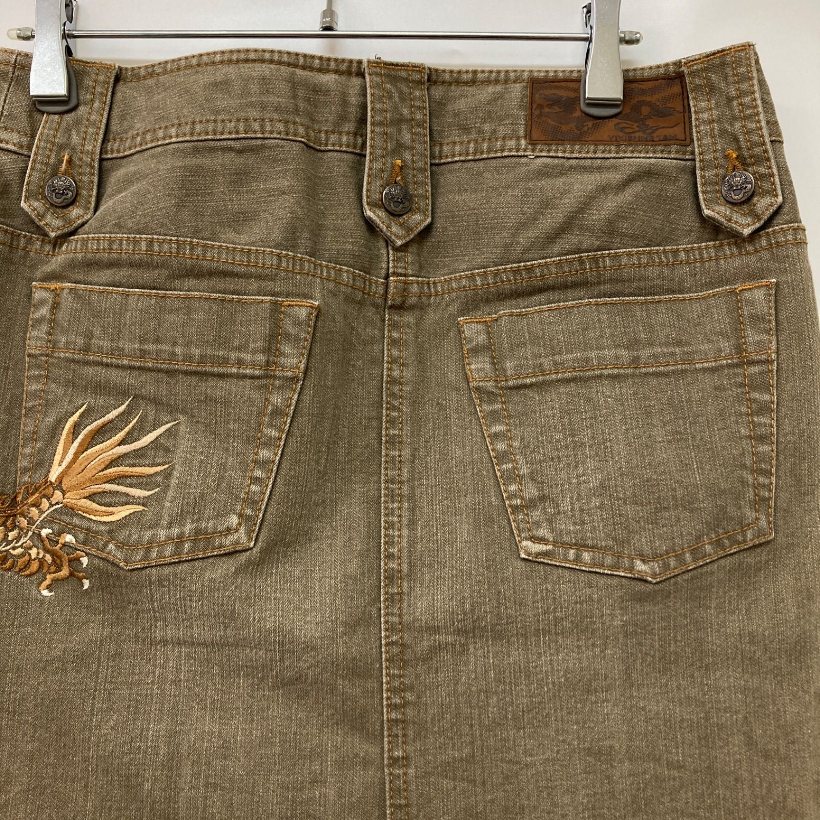 ヴィヴィアンタム スカート