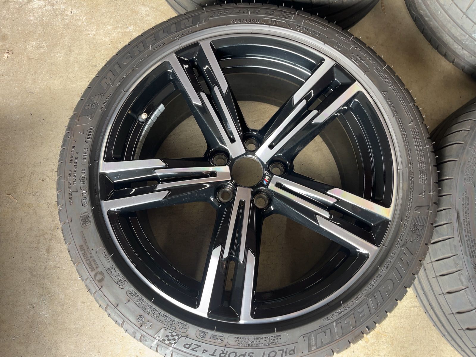 BMW G20 G21 G22 後期型 Mスポーツ 純正品 18インチ 4本セット