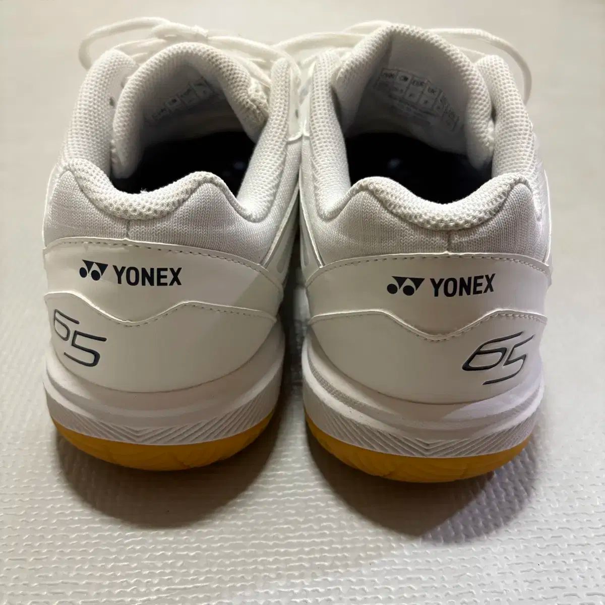 YONEX 65Z4