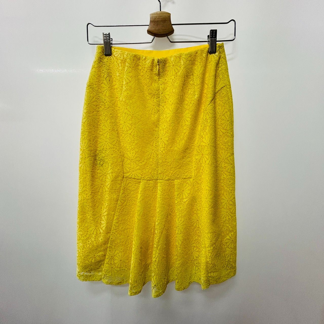 ひざ丈スカート