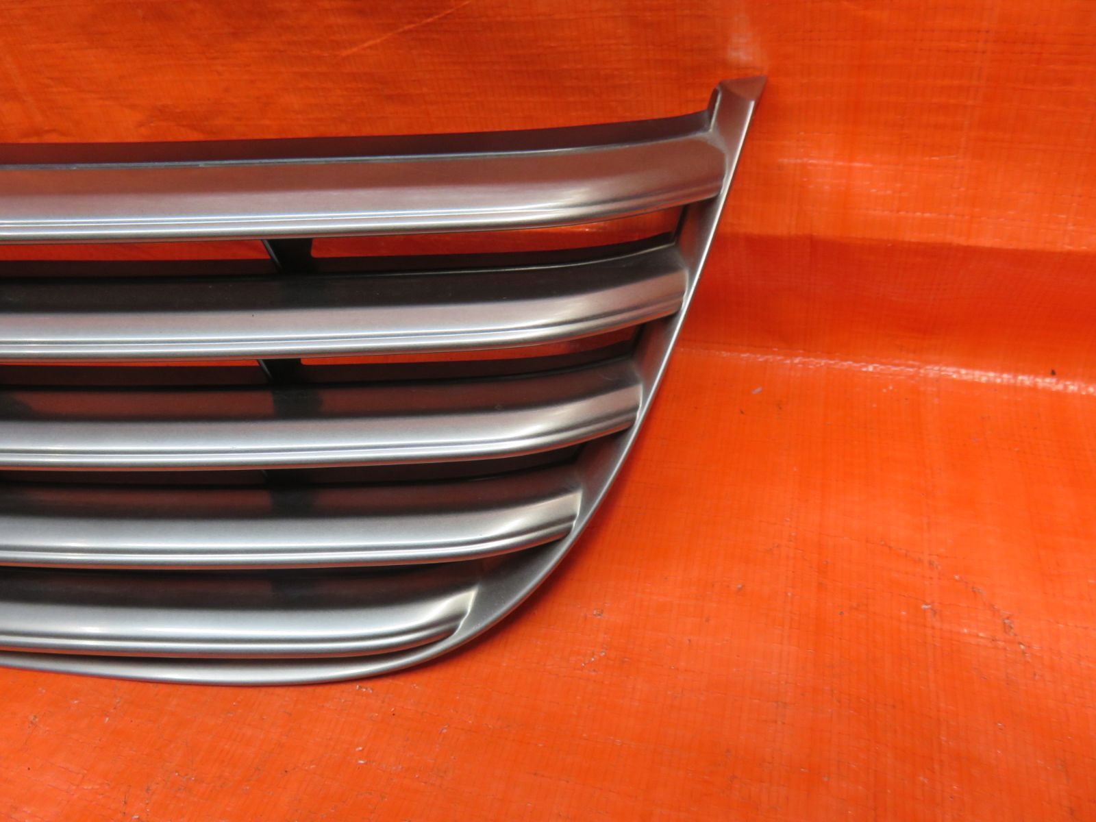 トヨタ　ソアラ　グリル　レクサス LA1593 トヨタ ソアラ UZZ40 前期 フロントグリル/ラジエターグリル