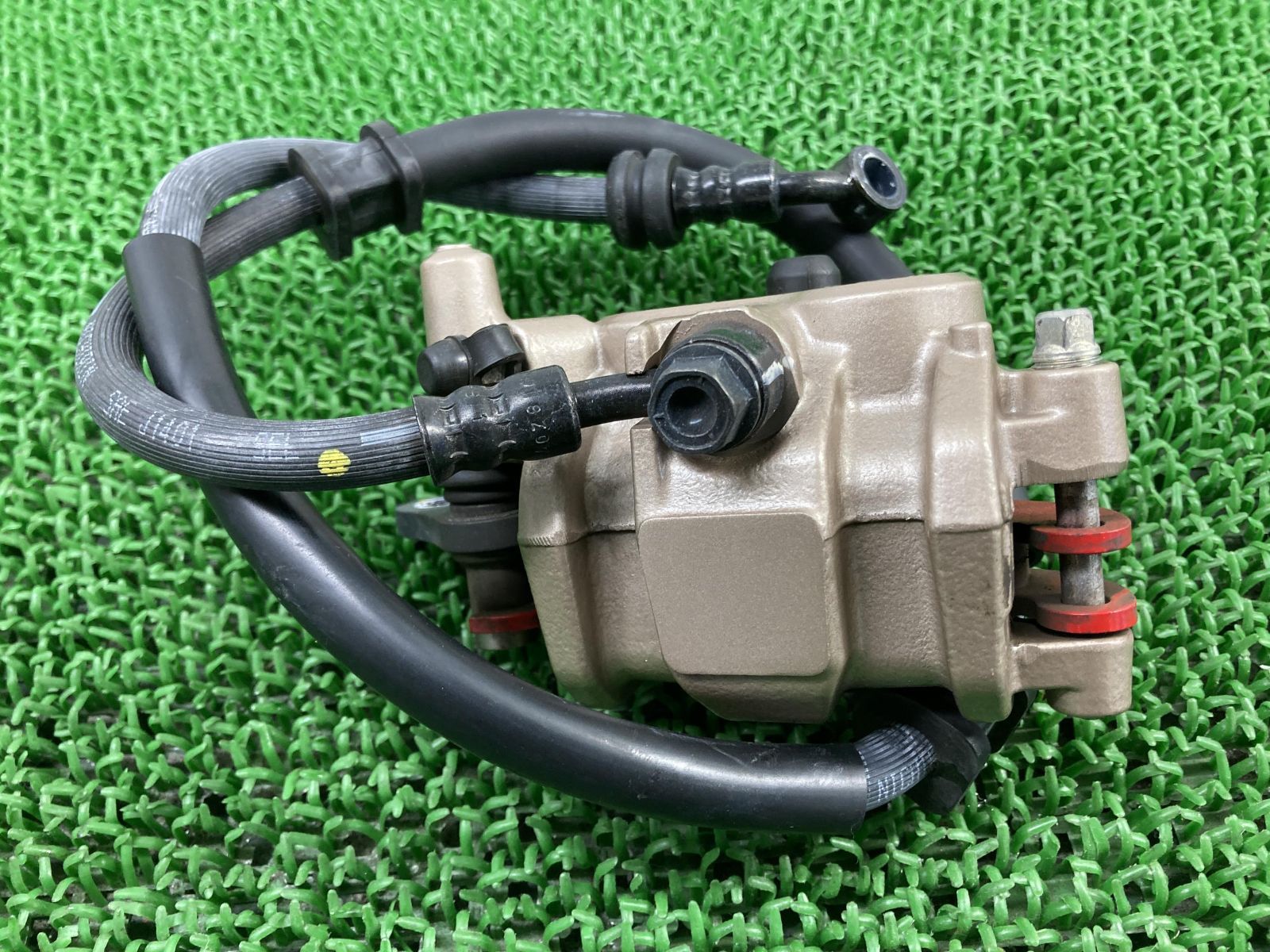 【中古】グロム jc61 フロントブレーキキャリパー ウェビックガレージセール | ホンダ グロム JC61 前期 フロント