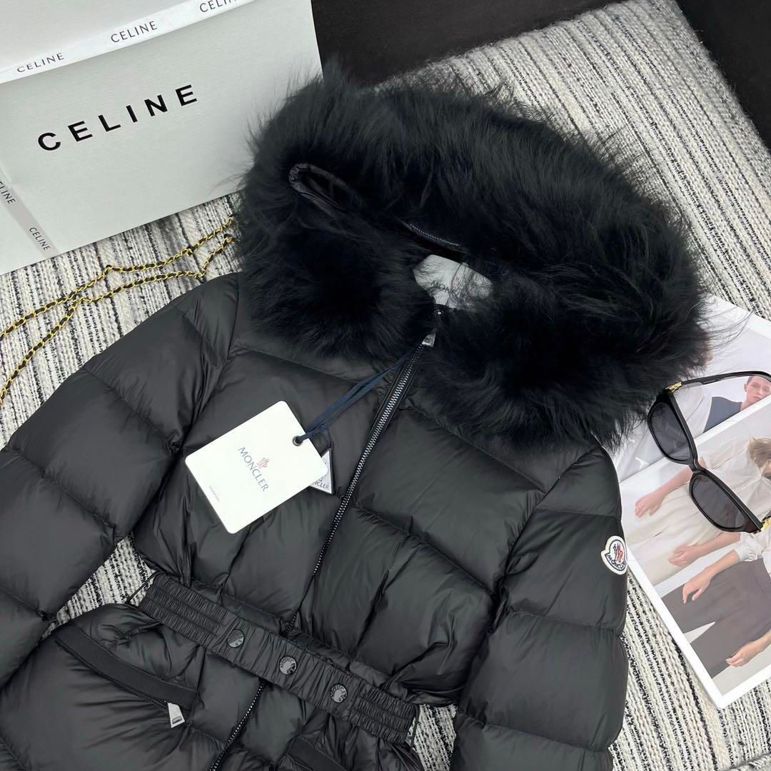 黒 ダウンジャケット