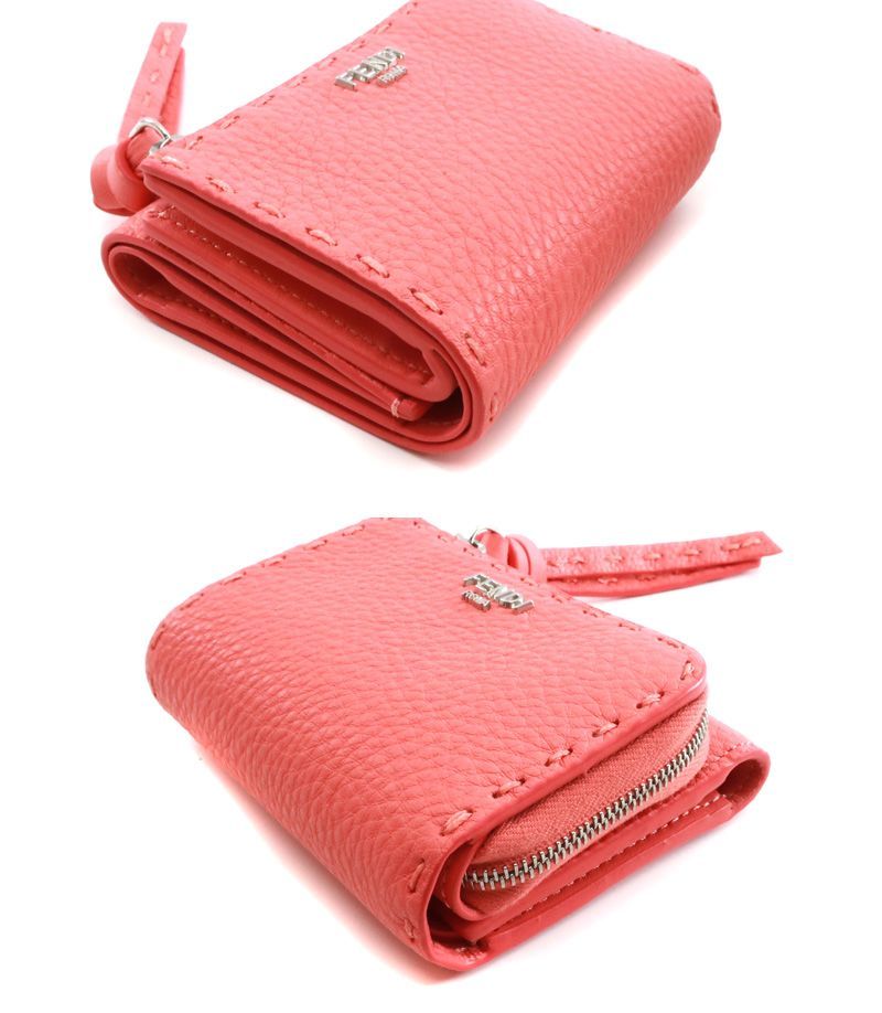 未使用 フェンディ 現行モデル ピーカブー マイクロ 三つ折り財布