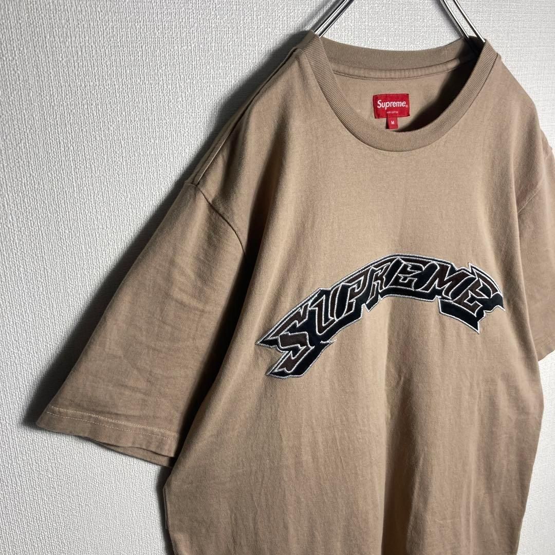 即完売モデル】シュプリーム アーチロゴ 刺繍 人気カラーTシャツ
