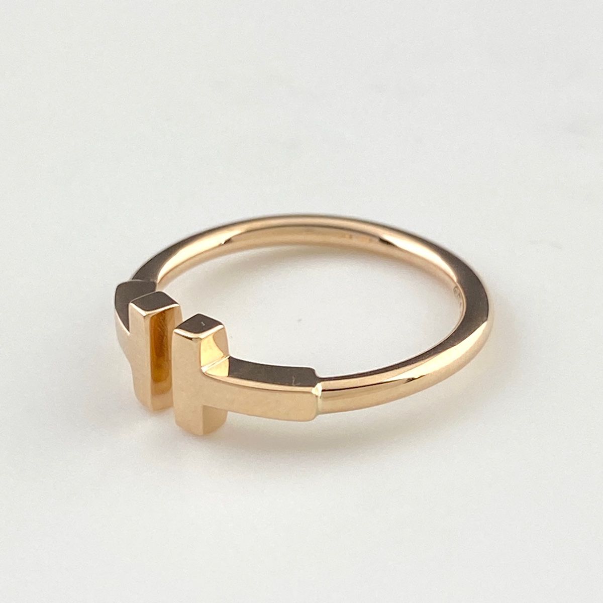 【美品】ティファニー、Tワンリング、イエローゴールド、9号 美品】ティファニー、Tワンリング、イエローゴールド、9号 TIFFANY&Co