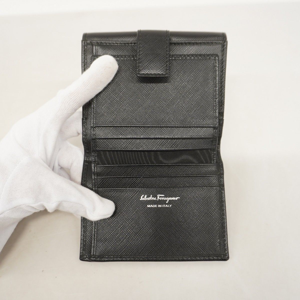 5mb1361-h サルヴァトーレフェラガモ