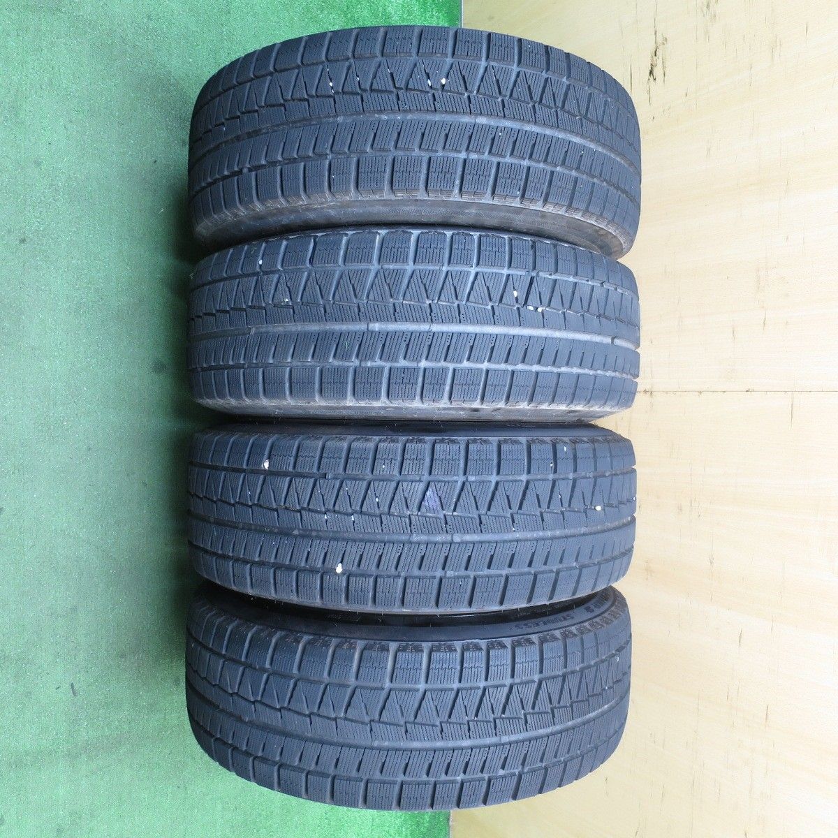 あんちゃん様専用225/45R18スタッドレス アイスパートナー2 バリ溝