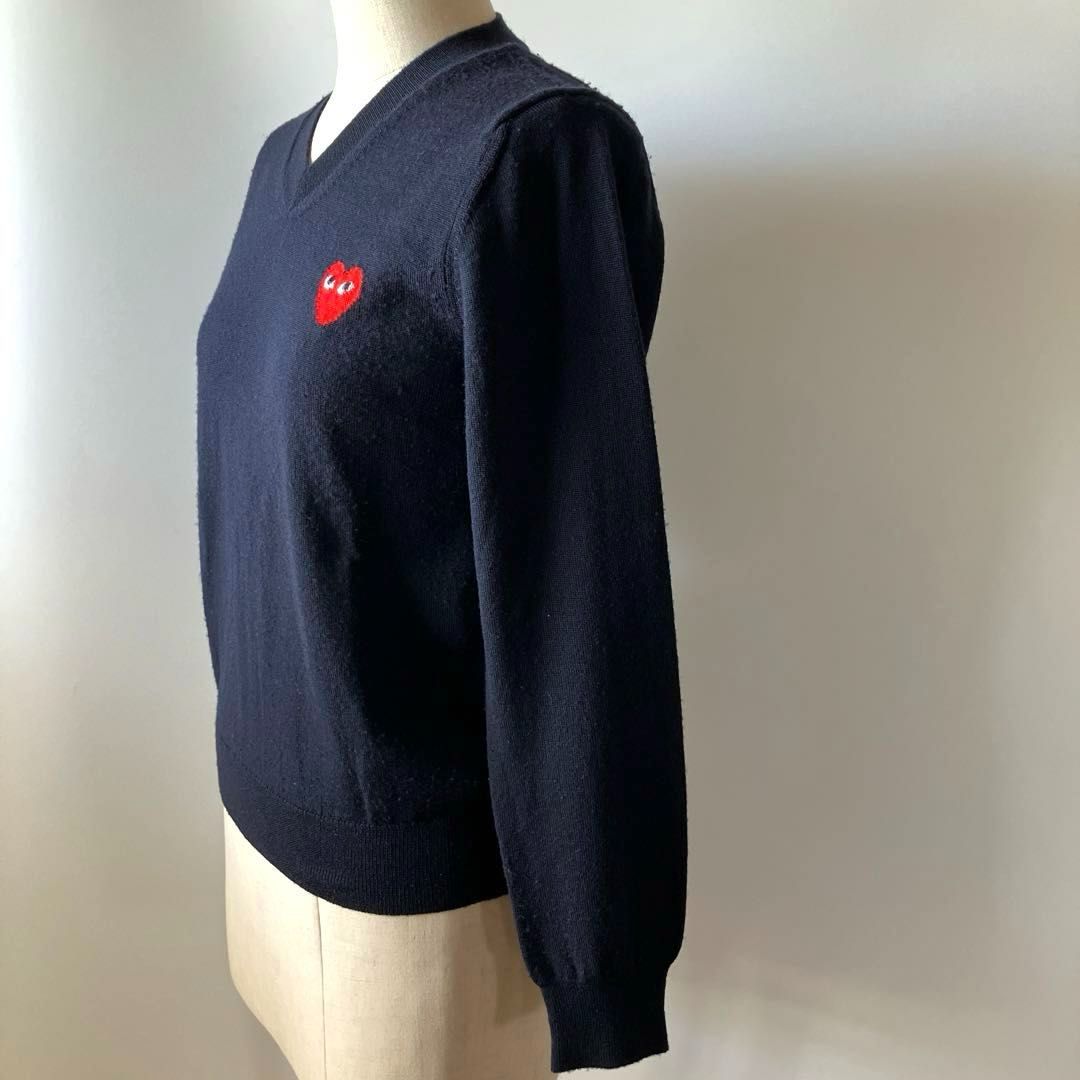 プレイ コムデギャルソン PLAY COMME des GARCONS Vネックセーター