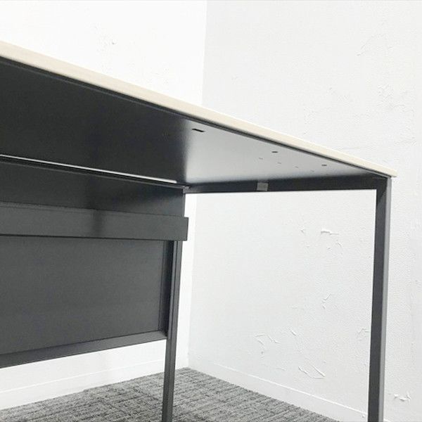 オフィスデスク オカムラ