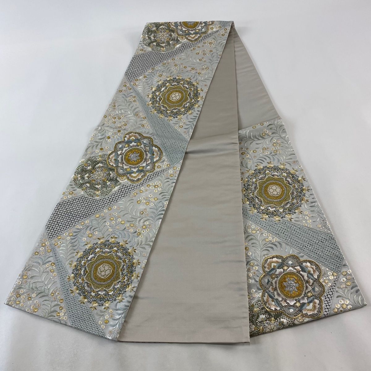 袋帯 金糸 銀糸 華紋 美品 袋帯 美品 名品 鳳凰 華文 金銀糸 箔 金色 六通 正絹 【中古