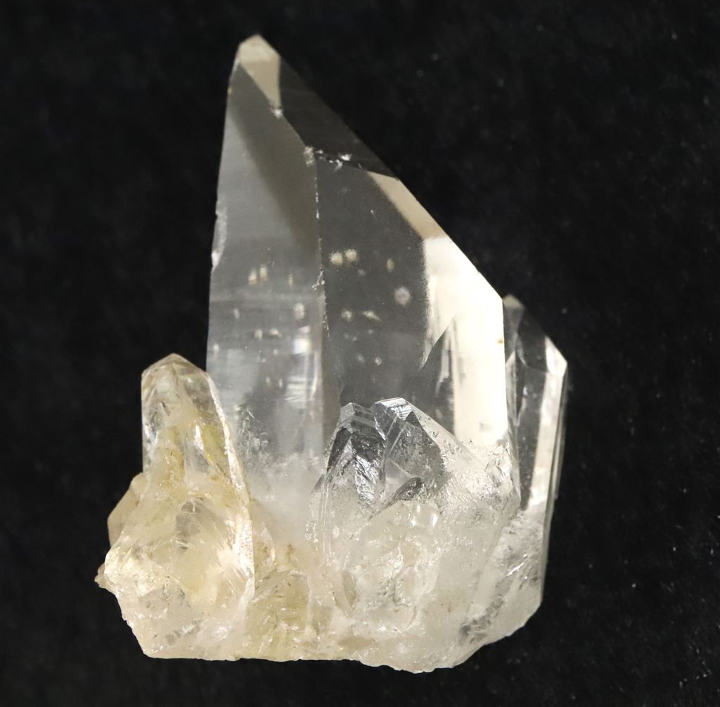 山梨県乙女鉱山産 水晶 原石 28.1g - メルカリ