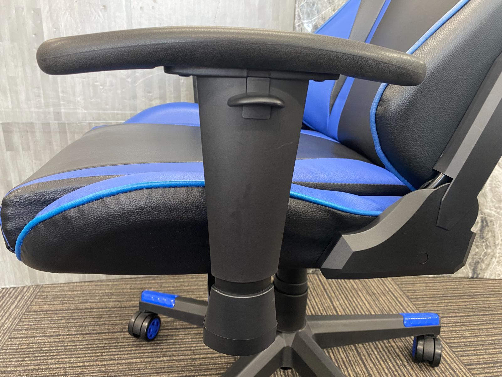 ゲーミングチェア