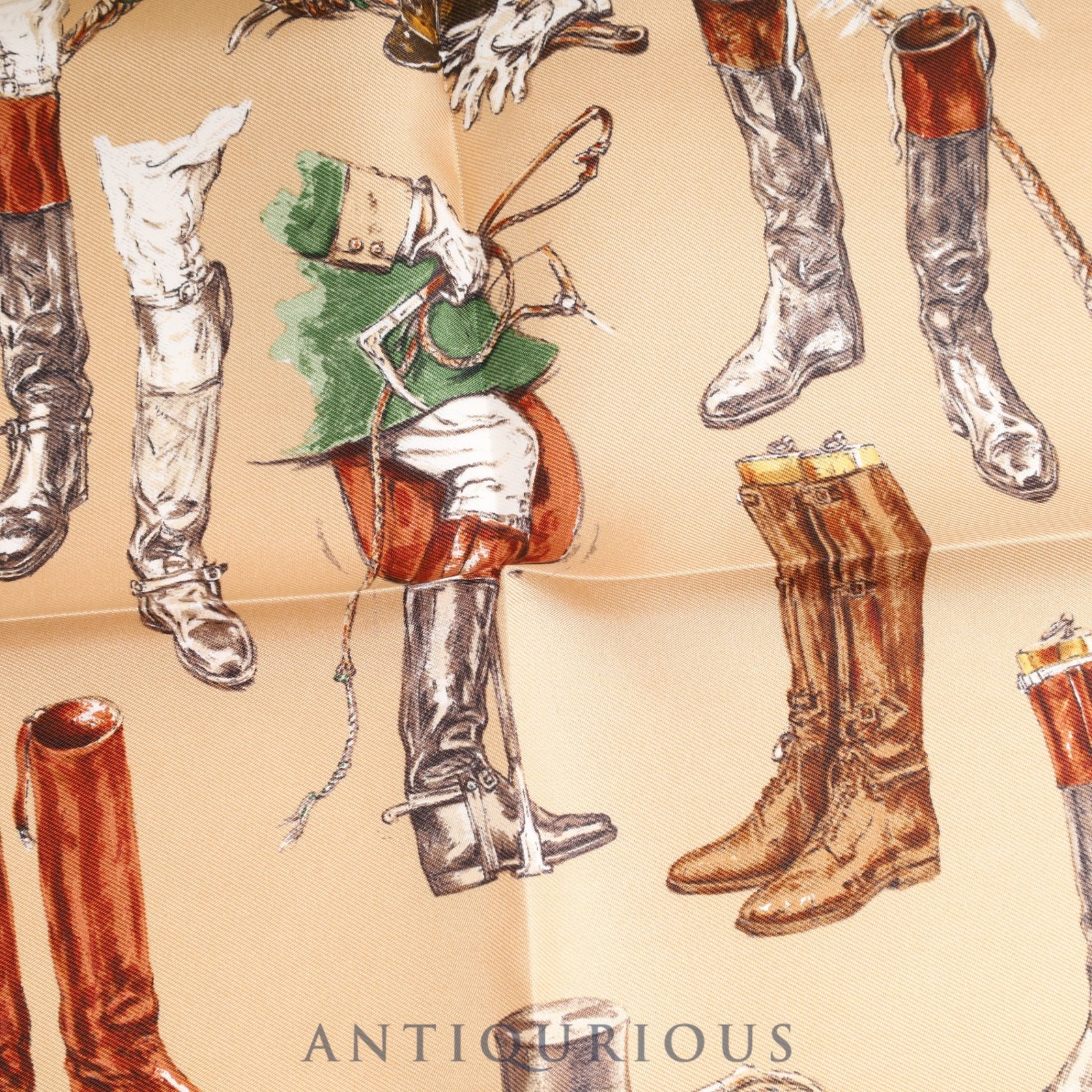 HERMES カレ45 スカーフPropos de Bottes ブーツについて エルメス スカーフ カレ45 A PROPOS DE BOTTES ブーツ柄 SILK100