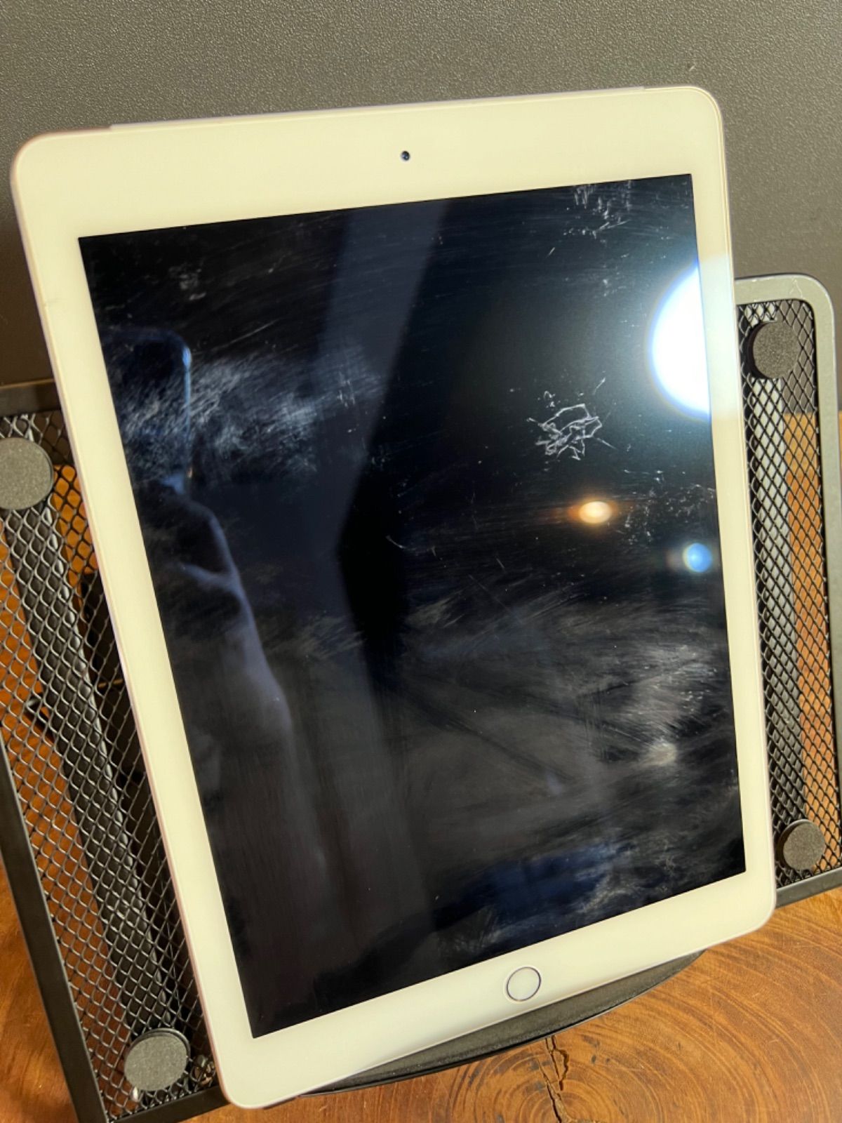 訳あり］Apple iPad Air2/32GB/SIMフリー/Wi-Fi+Cellular/ゴールド