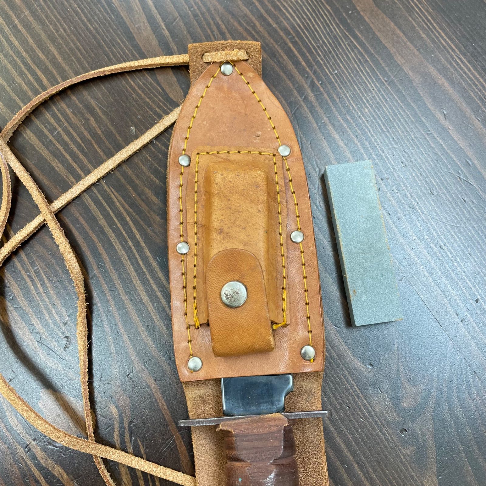 米軍 パイロットナイフ ベトナム戦争 シースナイフ 鞘付き　サバイバルナイフ 米軍 パイロットナイフ ベトナム戦争 シースナイフ 鞘付き