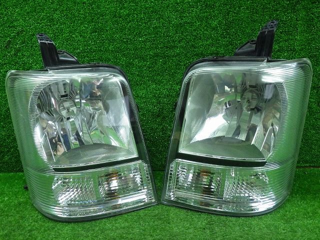 DA64V　エブリイ　スクラム　右ヘッドライト　ハロゲン　中古品 DA64V エブリイ スクラム 右ヘッドライト ハロゲン 中古
