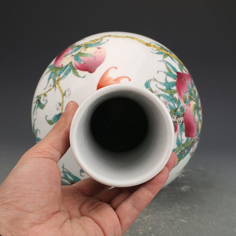 清乾隆粉彩福寿九桃天球瓶 景徳鎮 陶磁器 装飾品 現代工芸品