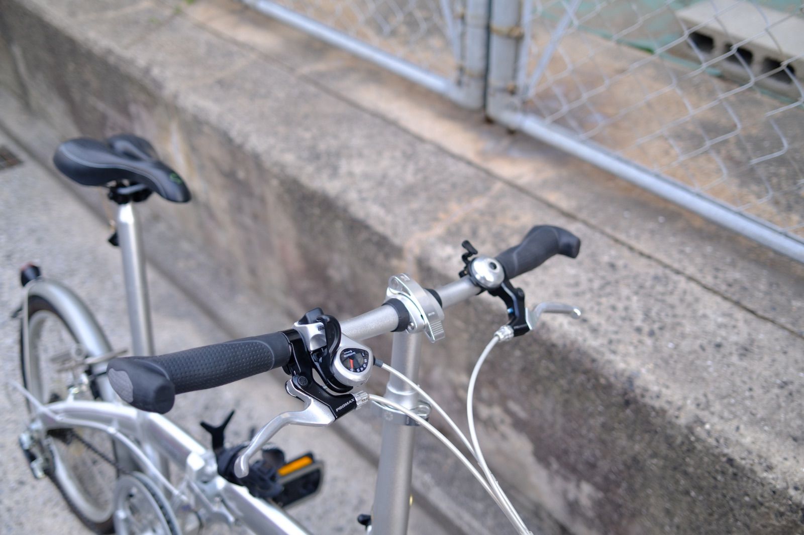 引き取り限定 DAHON ROUTE 中古車 - メルカリ