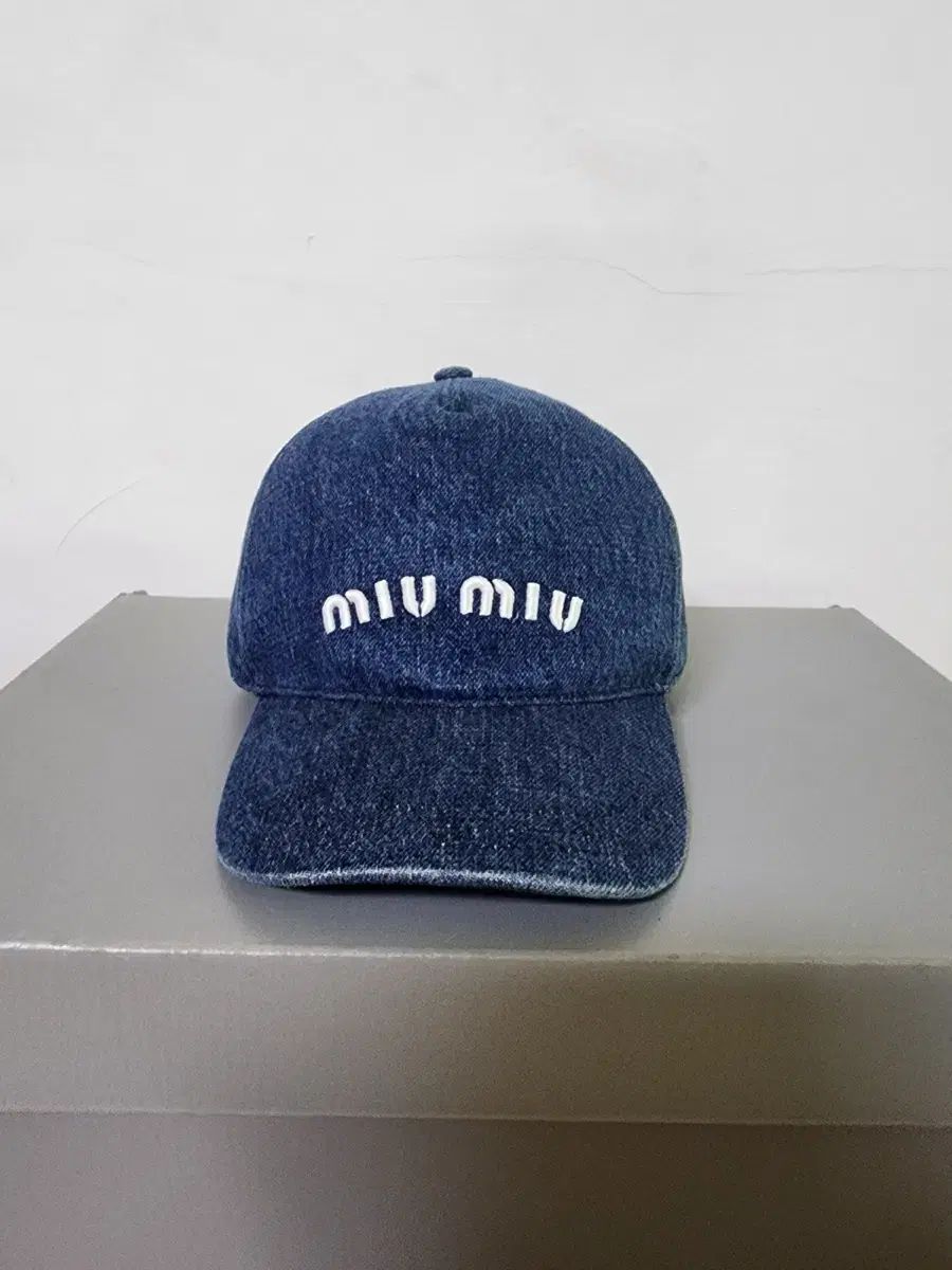 MIU MIU(ミュウミュウ) デニム ボールキャップ - メルカリ