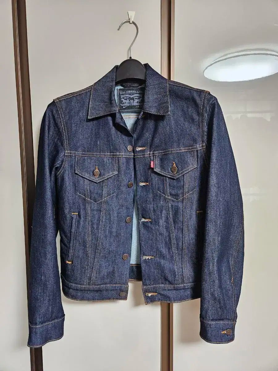 【雷市場（ポンジャン）商品韓国直送】LEVI'S(リーバイス) x Nike(ナイキ） コラボ デニム ジャケット