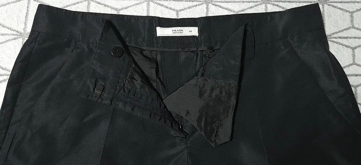 PRADA プラダ スラックス 販売しています DECORATOM_COM_BR