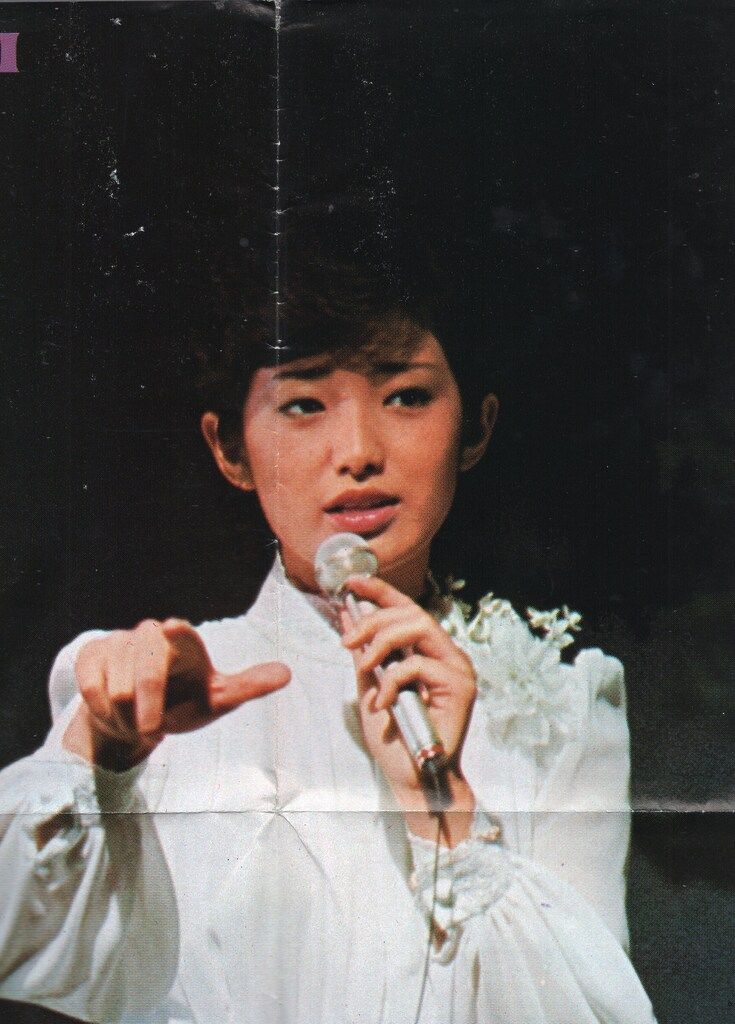 激レア　近代映画　山口百恵特集号 1980年代 Amazon.co.jp: 別冊 近代映画 爽秋号 山口百恵 引退記念主演映画