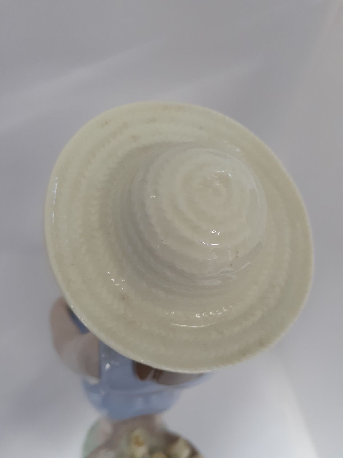 セール！【0704N1】LLADRO リヤドロ スカートに花いっぱい No.1284