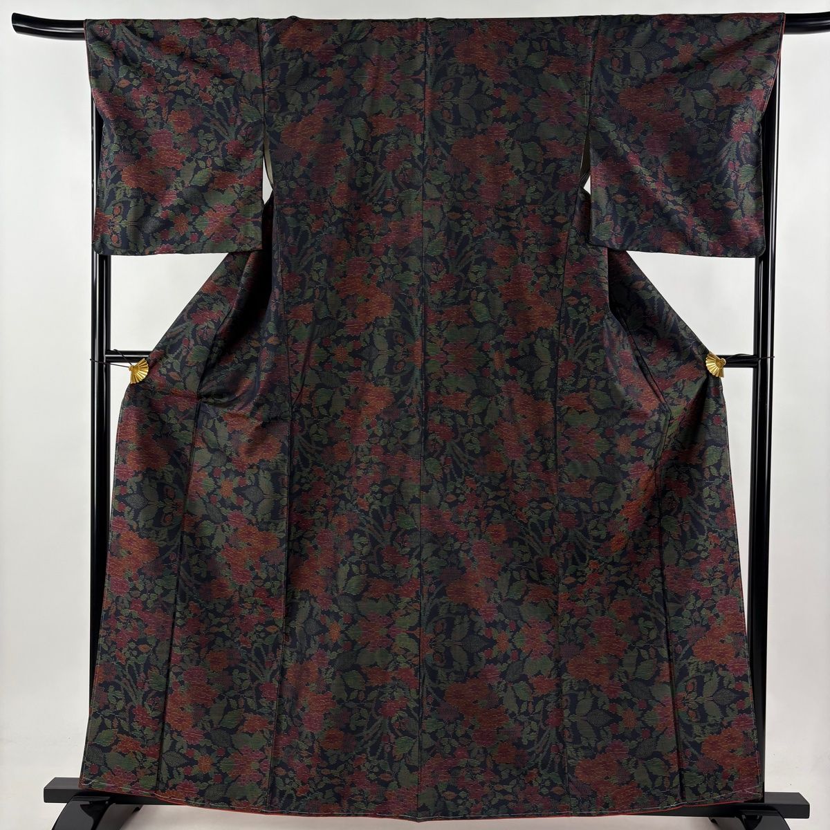 紬 身丈161cm 裄丈64.5cm M 袷 縞 焦茶色 正絹 美品 名品 【中古】（紬  