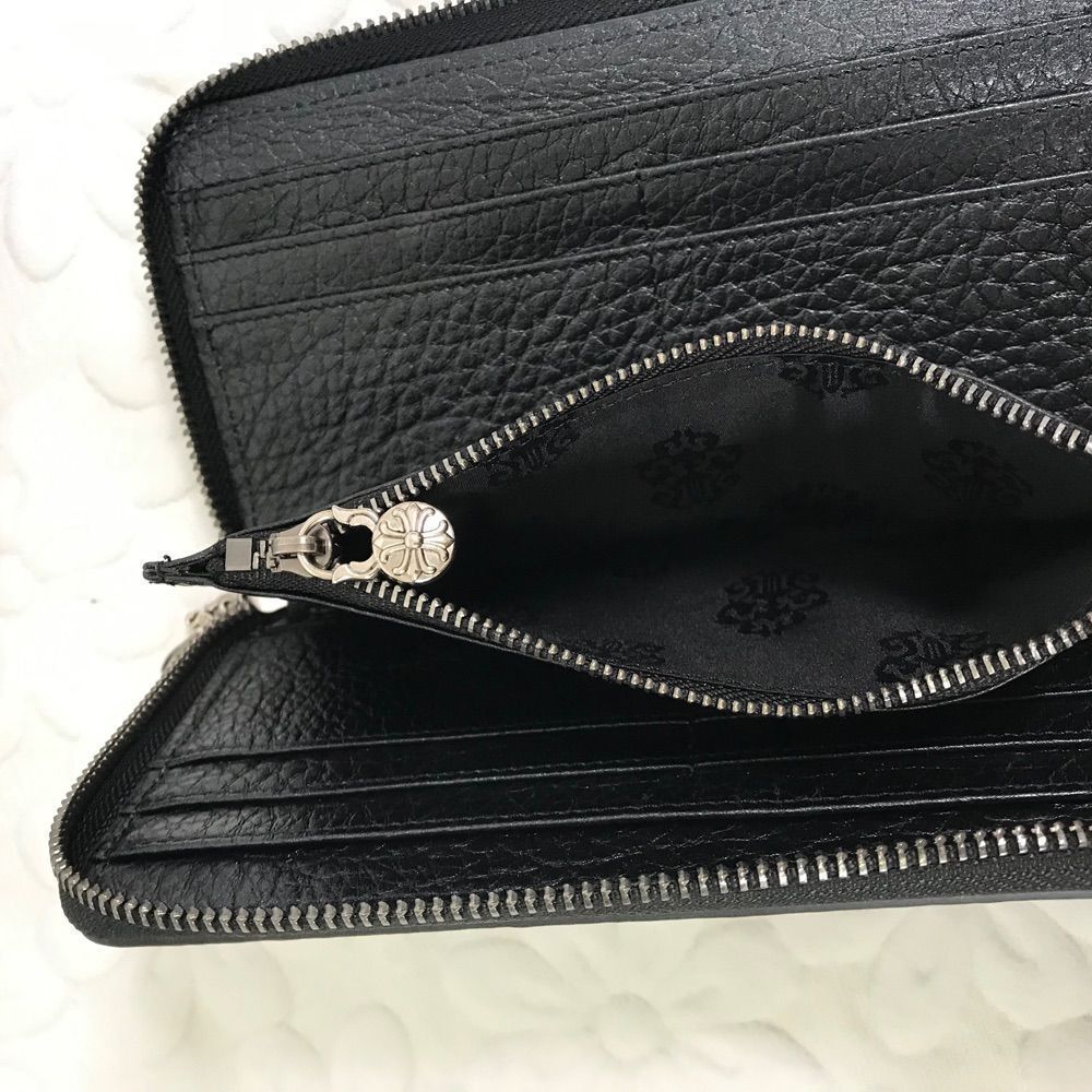 【極美品】現品ラスト1点のみ！クロムハーツ セメタリークロスウォレット 財布 138533166_o1.jpg?